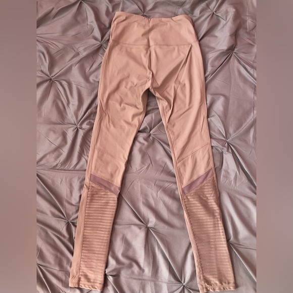 FOREVER21 Athletic Leggings in Blush Pink - SIZE S - Picture 4 of 4